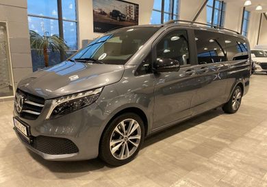 Mercedes-Benz V 220, 2024