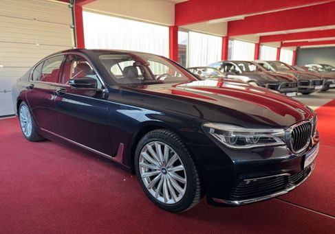 BMW 730, 2018