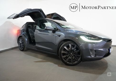 Tesla Model X, 2018