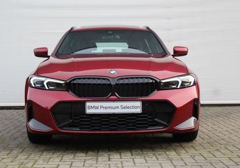 BMW 330, 2025 3