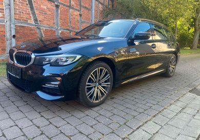 BMW 330, 2020