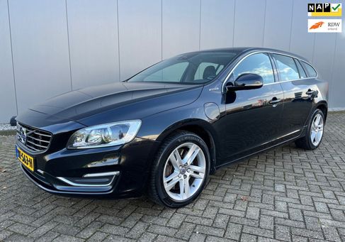 Volvo V60, 2015