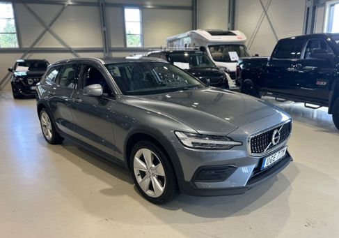 Volvo V60 Cross Country, 2020