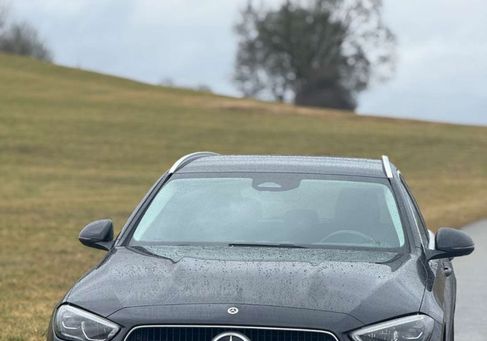 Mercedes-Benz C 220, 2022