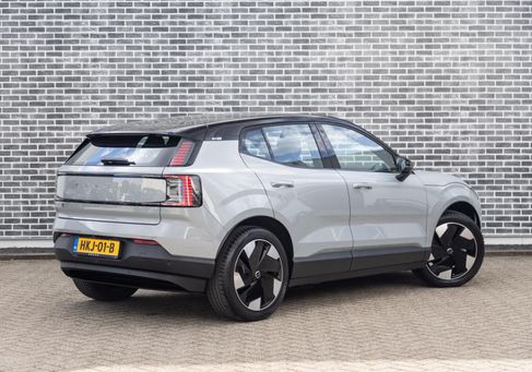 Volvo EX30, 2025 3