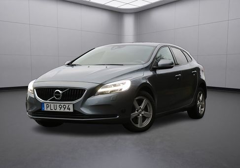 Volvo V40, 2018