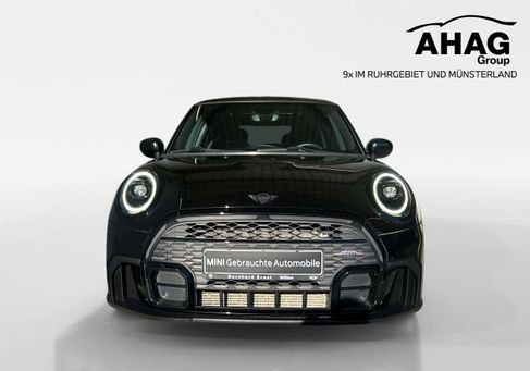 MINI ONE, 2022