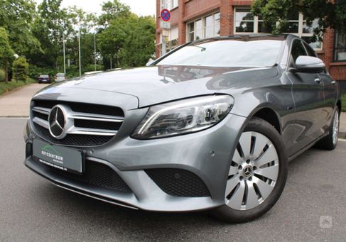 Mercedes-Benz C 300, 2021