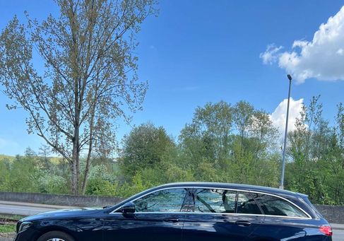 Mercedes-Benz E 220, 2019 3