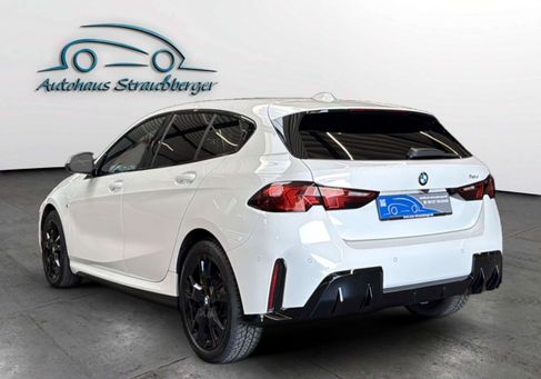 BMW 118, 2025