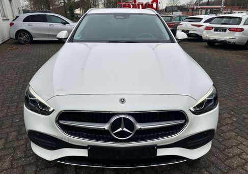 Mercedes-Benz C 300, 2022
