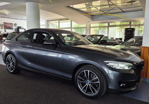 BMW 220, 2020 3