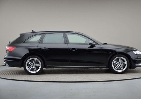 Audi A4, 2022