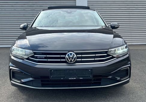 Volkswagen Passat, 2021