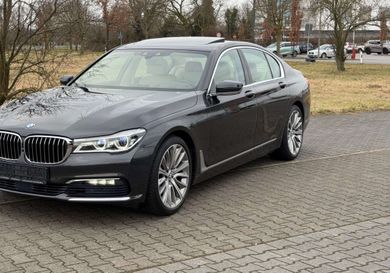BMW 730, 2017