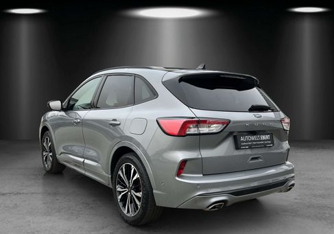 Ford Kuga, 2021