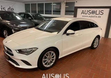 Mercedes-Benz CLA 180, 2022