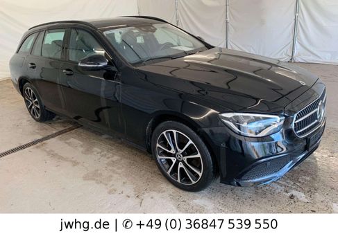 Mercedes-Benz E 220, 2022