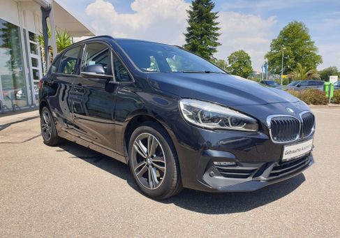 BMW 220, 2019 3