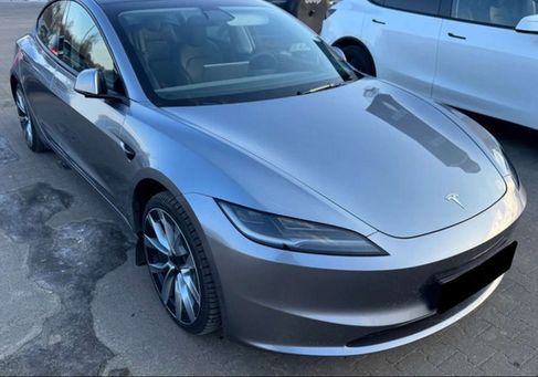 Tesla Model 3, 2024