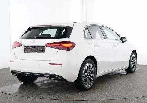 Mercedes-Benz A 180, 2025 3