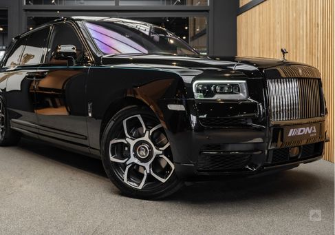 Rolls-Royce Cullinan, 2020