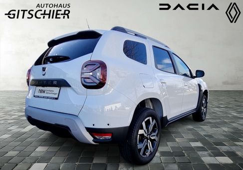 Dacia Duster, 2022 3