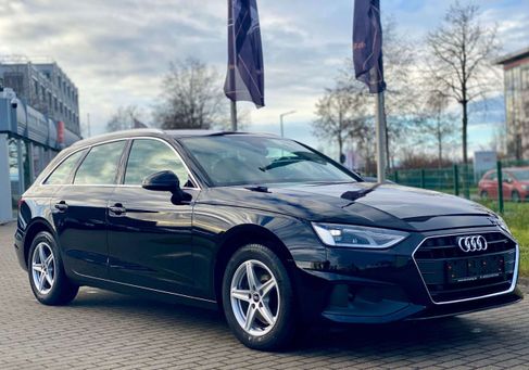 Audi A4, 2022