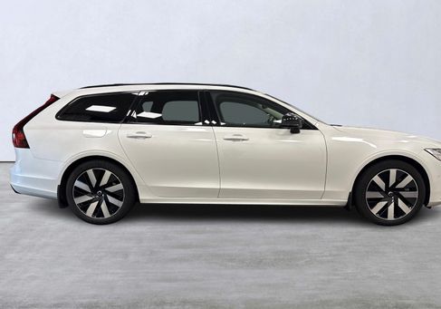 Volvo V90, 2025 3