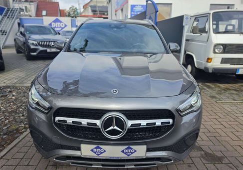 Mercedes-Benz GLA 200, 2020 3