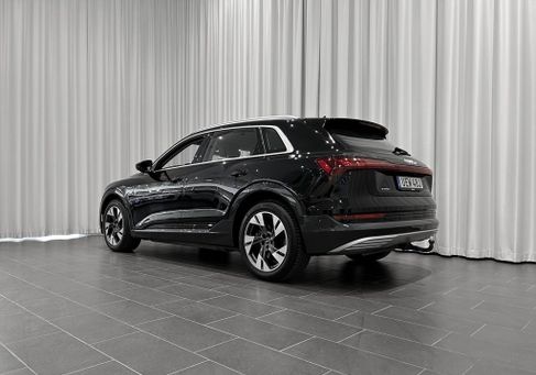 Audi e-tron, 2022 3