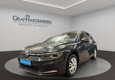 Volkswagen Golf, 2024