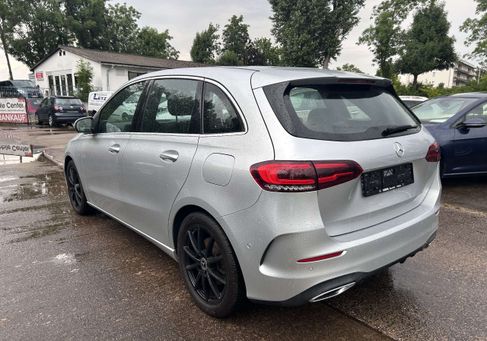Mercedes-Benz B 220, 2020