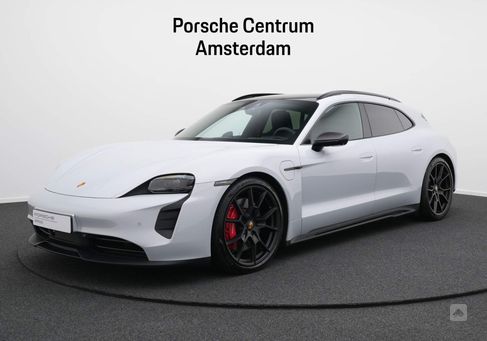 Porsche Taycan, 2023