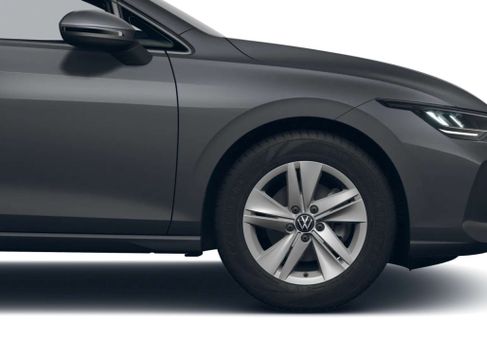 Volkswagen Golf, 2025 3