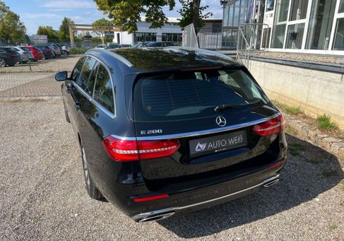 Mercedes-Benz E 200, 2019 3