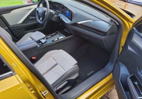 Opel Astra, 2022