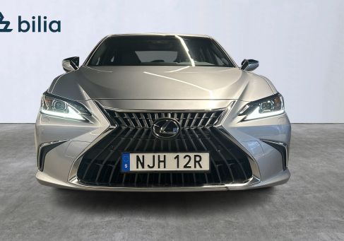 Lexus ES, 2023