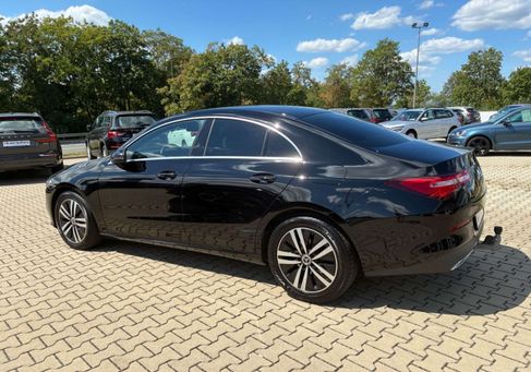Mercedes-Benz CLA 180, 2022