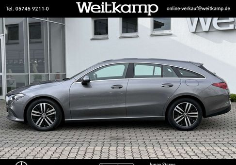 Mercedes-Benz CLA 180, 2022