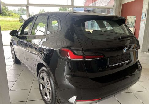 BMW 218, 2022 2