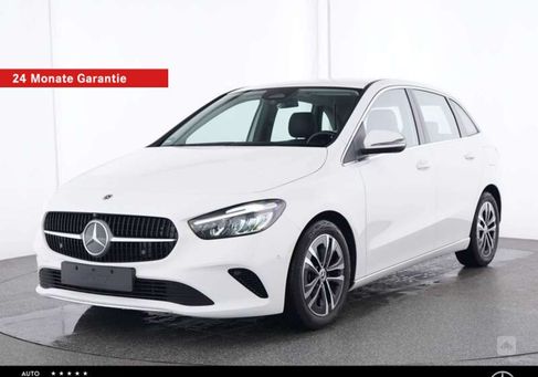 Mercedes-Benz B 180, 2023