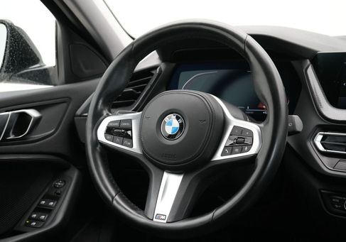 BMW 118, 2022 2