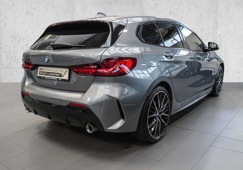 BMW 120, 2022
