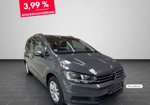 Volkswagen Touran, 2024 3