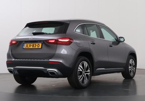 Mercedes-Benz GLA 250, 2024