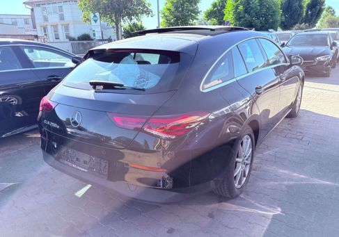 Mercedes-Benz CLA 250, 2022