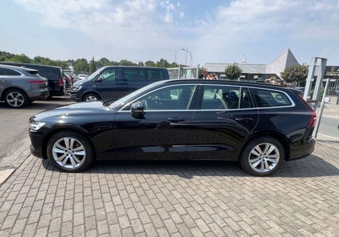 Volvo V60, 2022