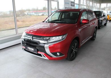 Mitsubishi Outlander, 2021