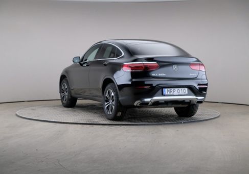 Mercedes-Benz GLC 300, 2022